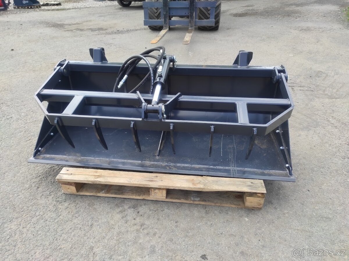 Lopata s přídavným hydraulickým drapákem - přidržovačem - 2