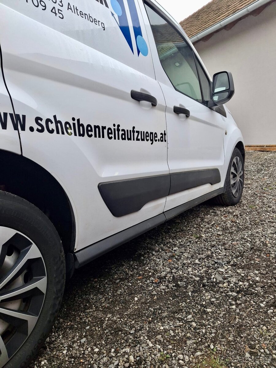 Ford transit Connect 1.6d, 2015, tažné - 2