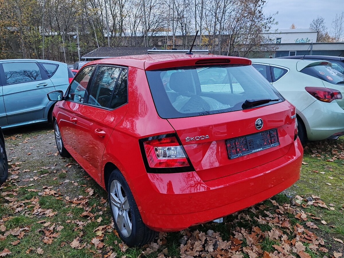 Škoda Fabia III 1.0 MPI benzín 2017 zdokladovaných 69000km - 2