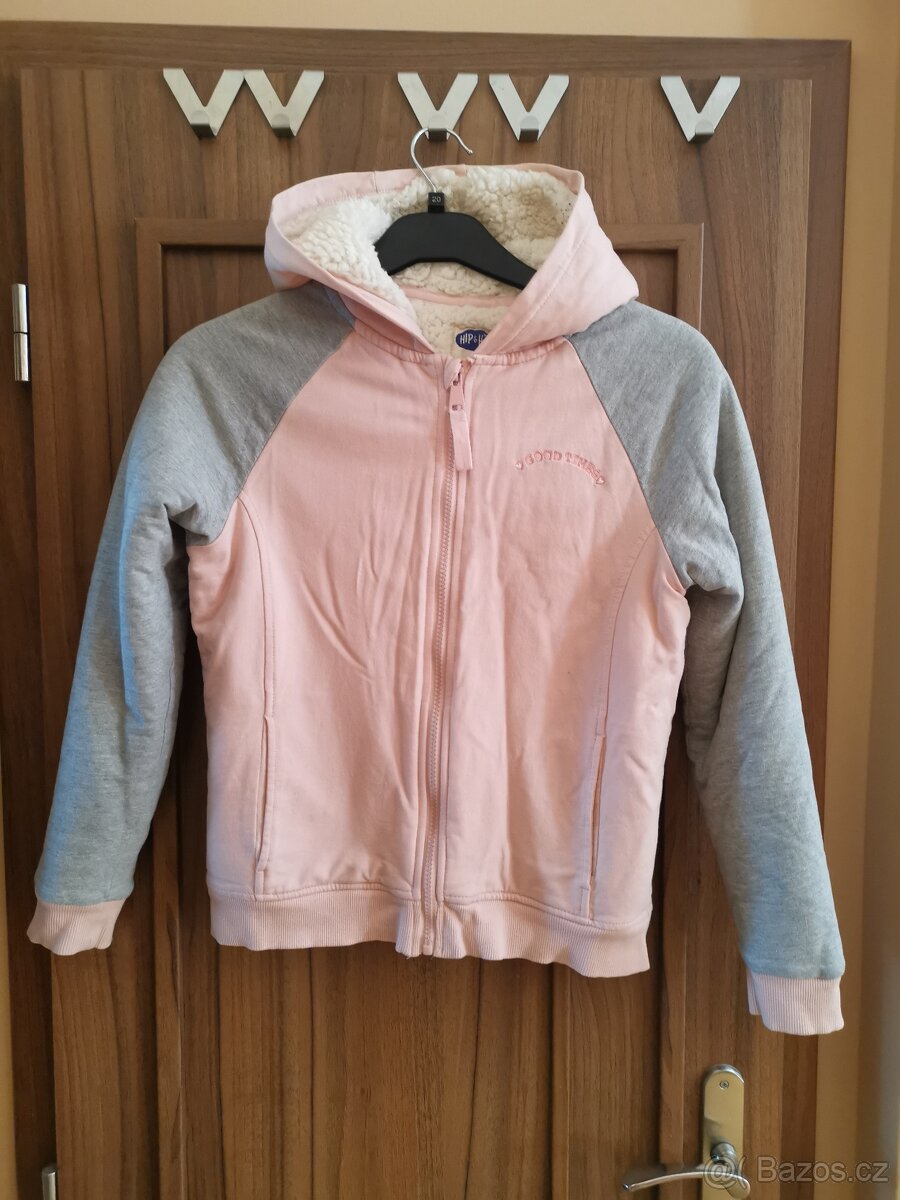 Mikina s bílým beránkem a kapucou, vel. 146/152 - 2