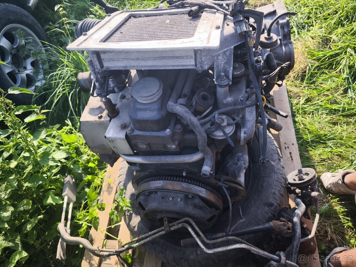 Motor nissan D22, 76kw, převodovka, rozvodovka, atd. - 2