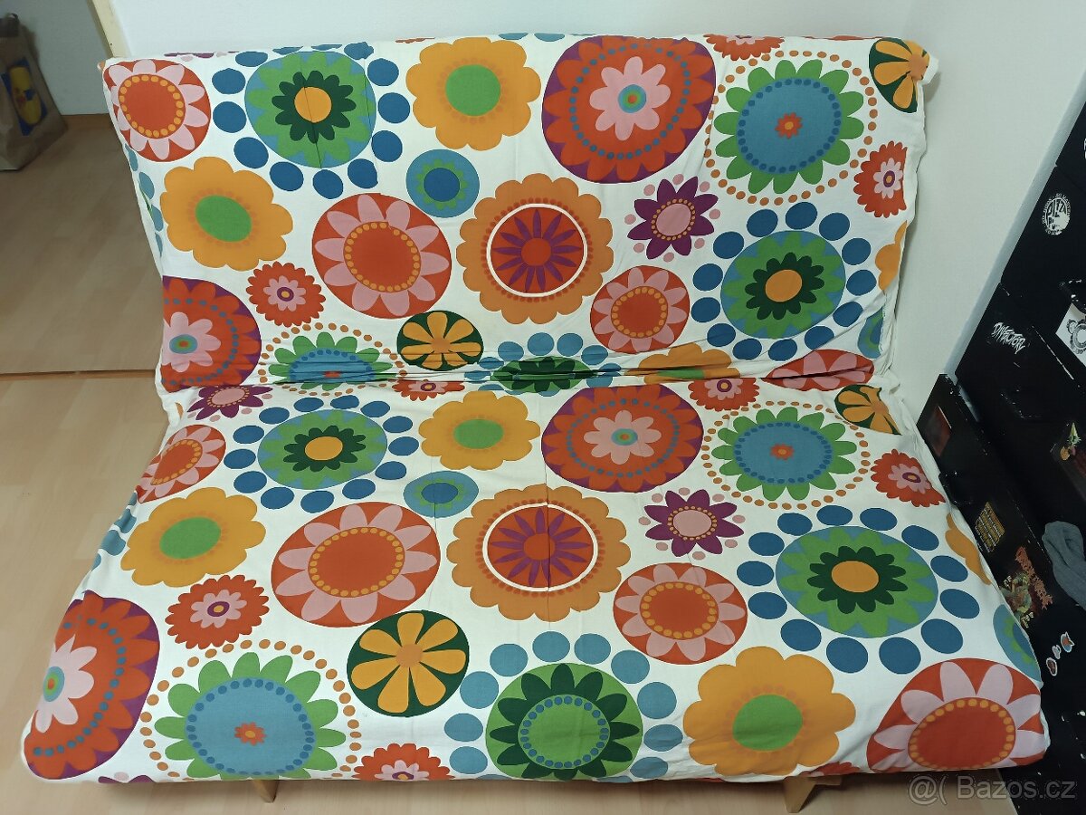 Futon / rozkládací gauč - 2
