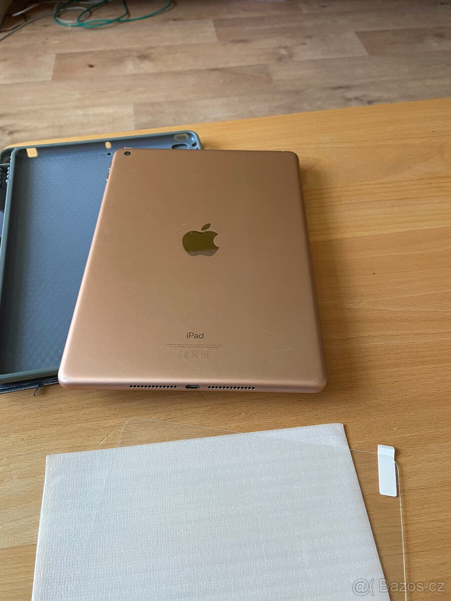 Prodám Apple iPad 6 generace 32Gb Wi-Fi - 2