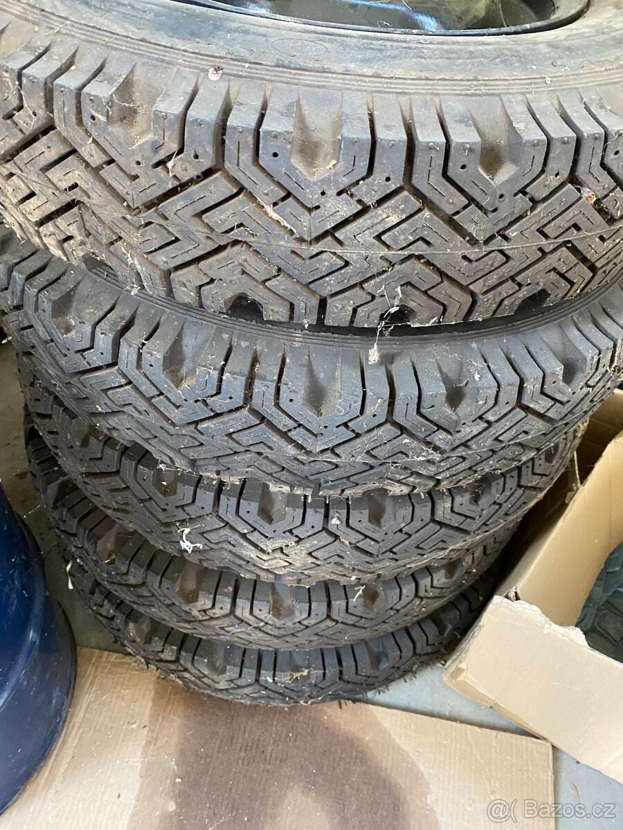 Pneumatiky 6,40/6,70-15 - 2