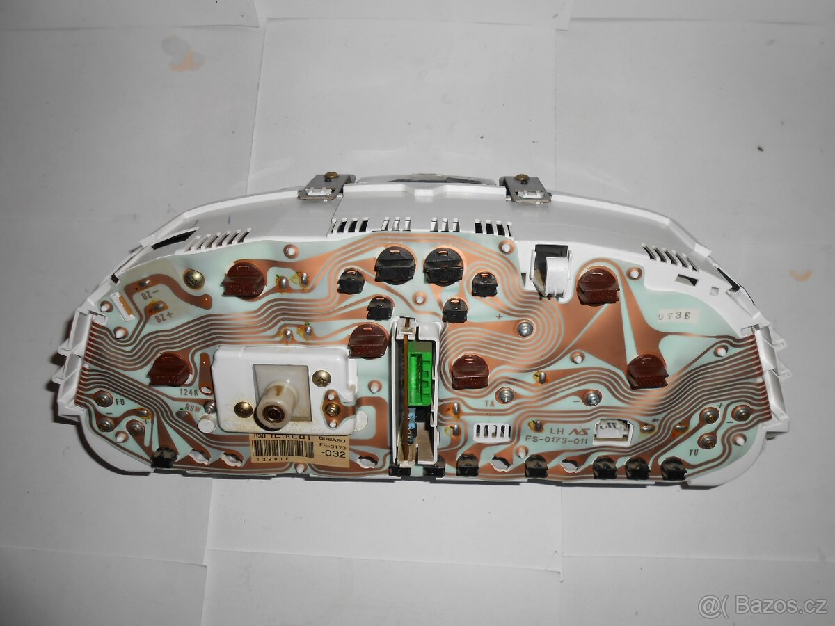 Budiky Subaru Impreza / automat / - 2