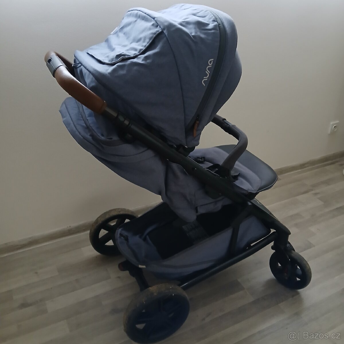 Přebalovací pult, kočárek... - 2