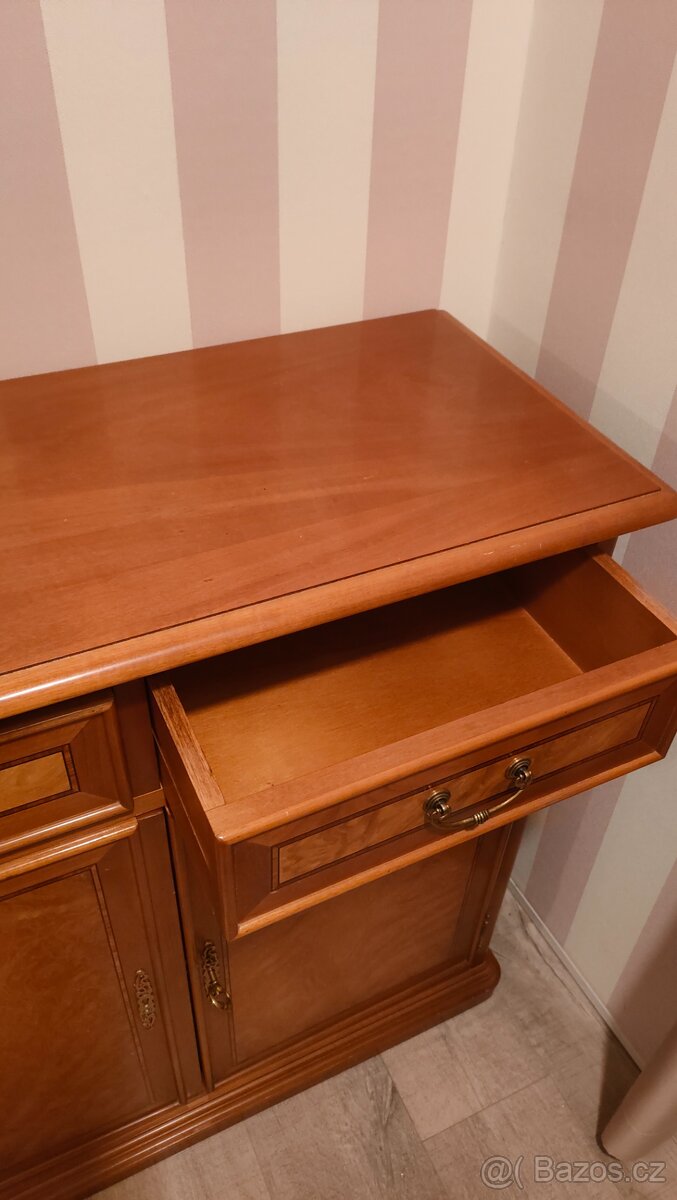 Italská komoda skříňka - 2