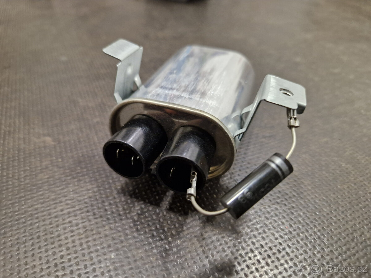 Kondenzátor do mikrovlnné trouby 1.00uF / 2100V - 2