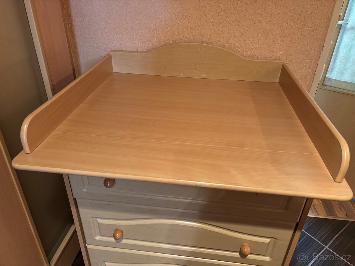 Komoda s přebalovacím pultem - 2