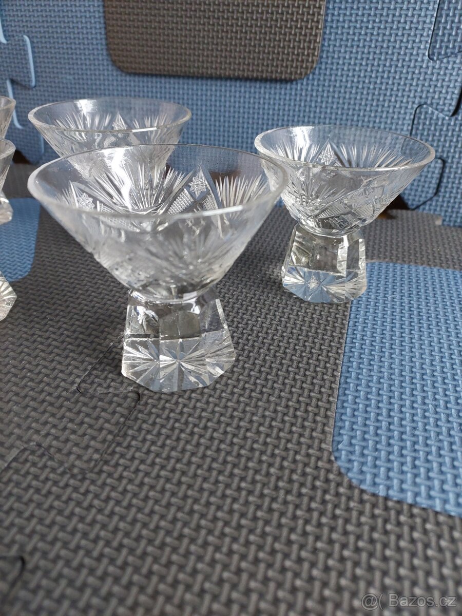 Skleničky broušené - 2