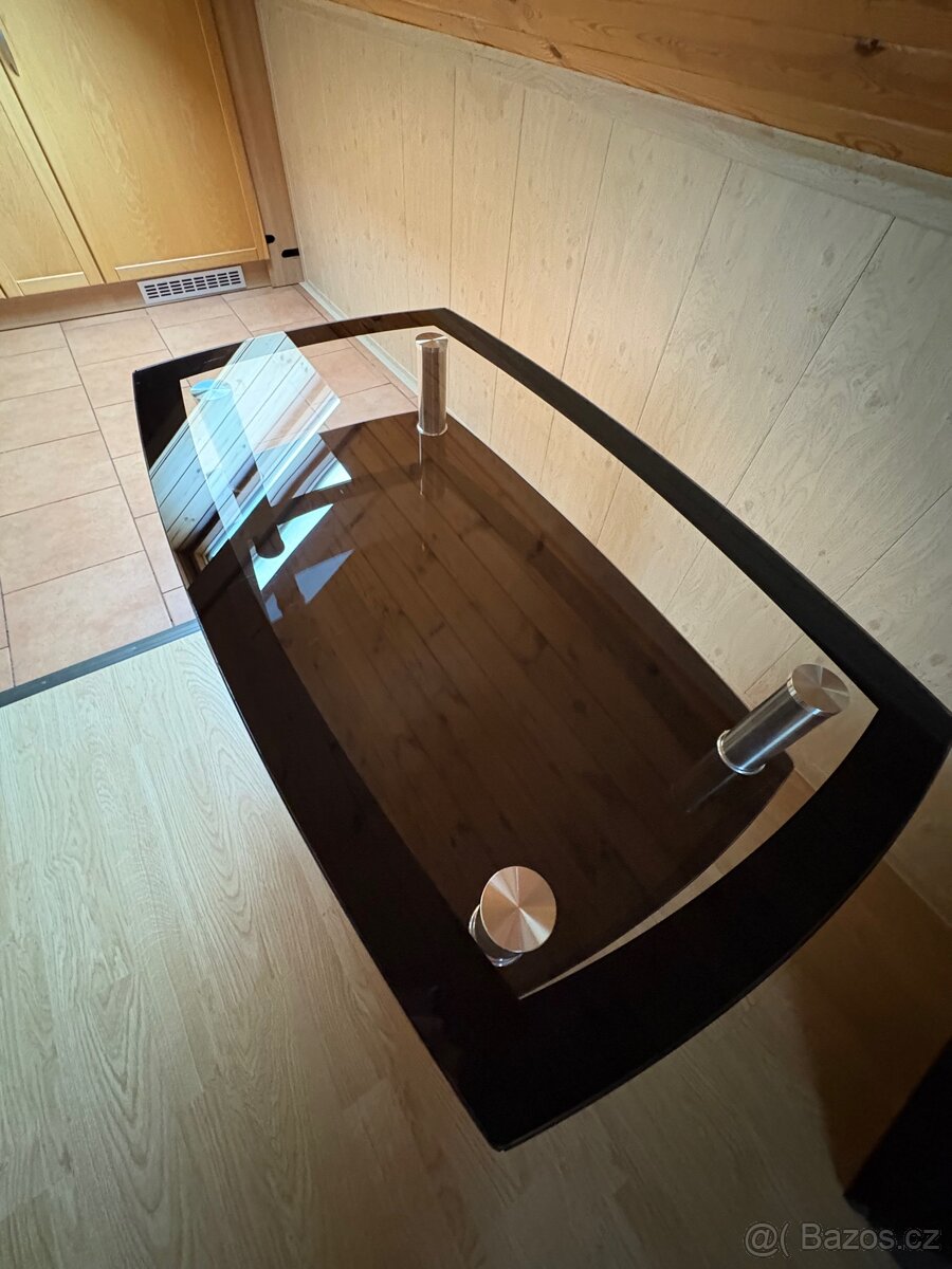 Skleněný konferenční stolek - 2