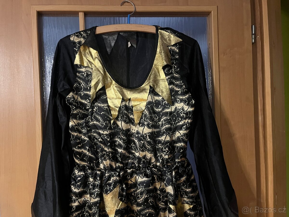 Šaty pro čarodějnici - 2