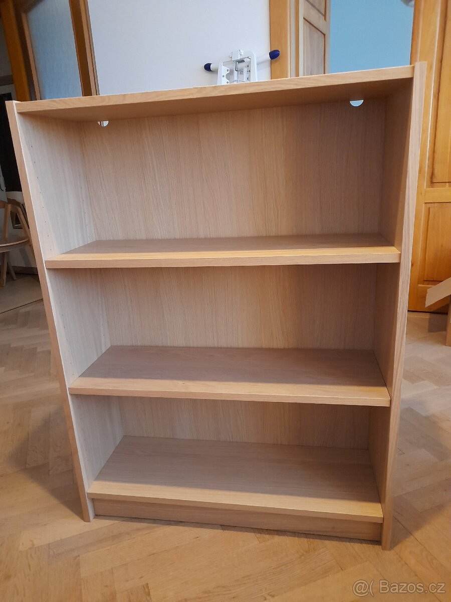 Knihovnička BILLY v dekoru dub - 2