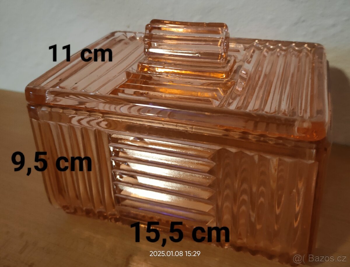 Stará skleněná dózička s vikem - 2