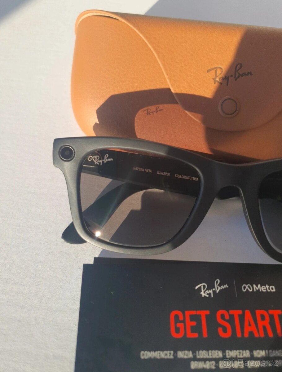 Meta Ray-Ban transitions green - 2