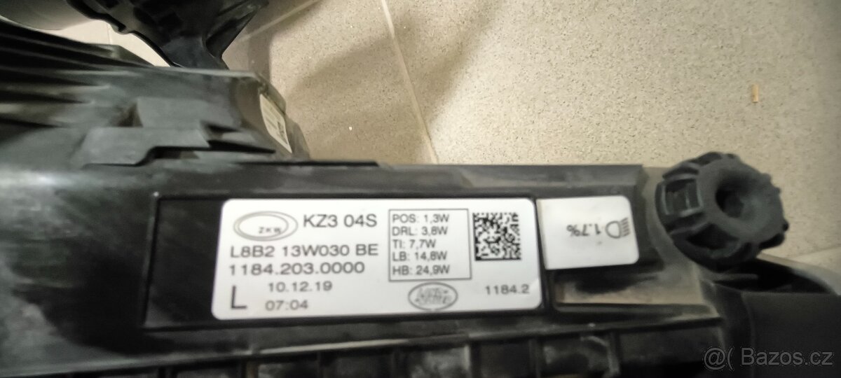 Světla Land Rover Defender L663 - 2