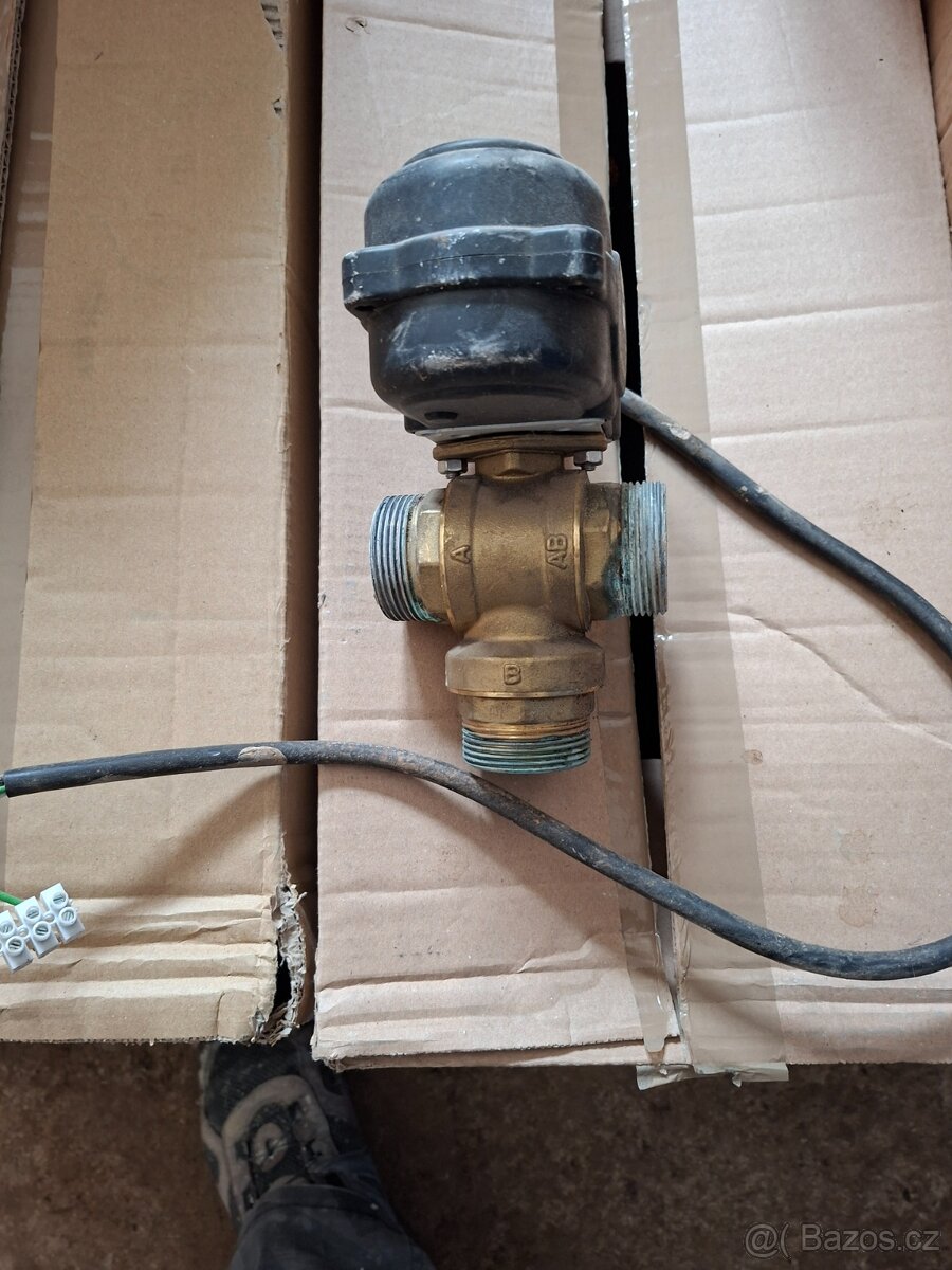 Třícestný ventil - 2