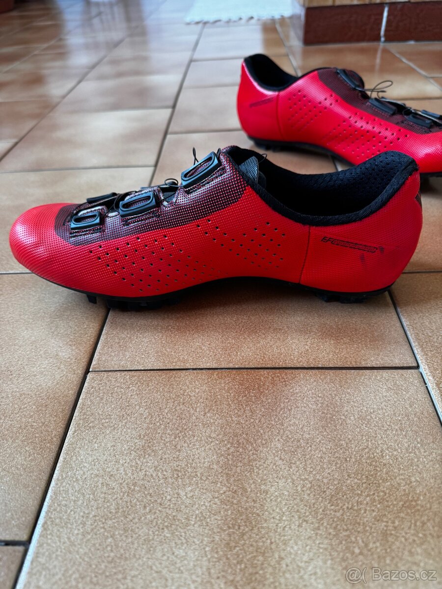 Vittoria MTB tretry - 2