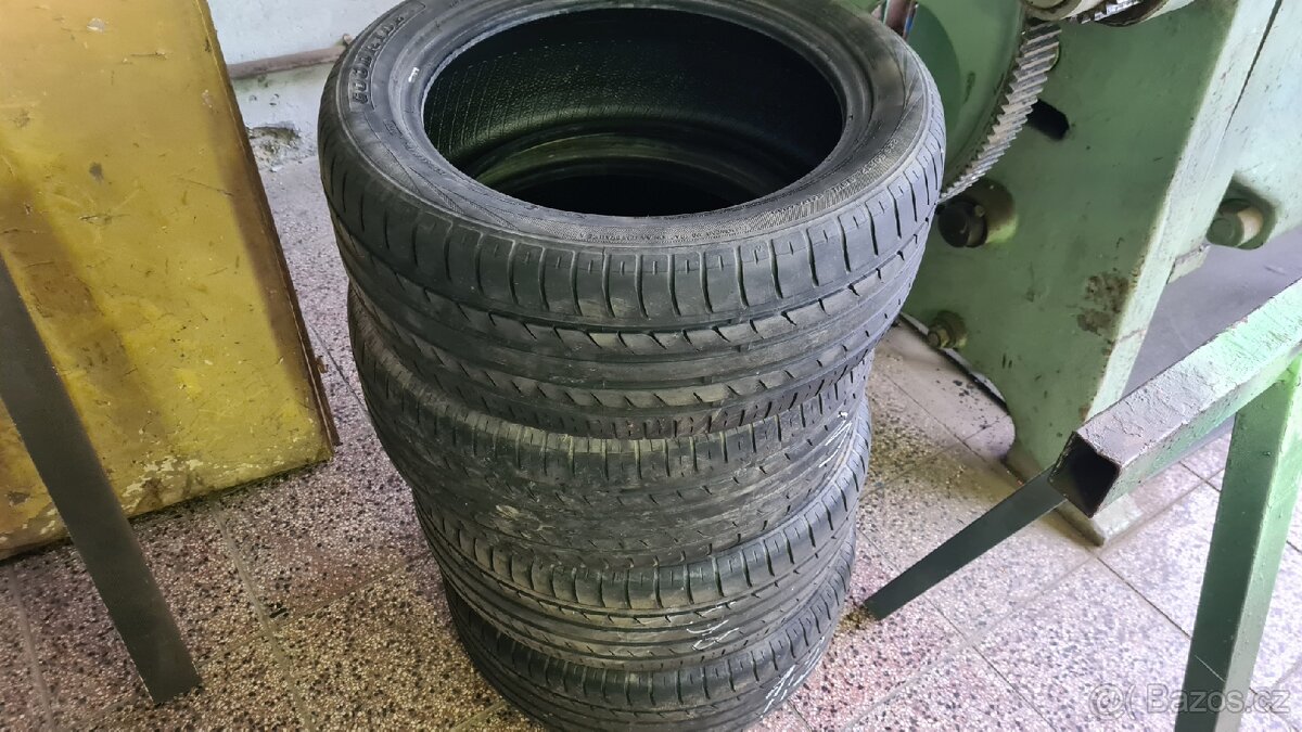 Pneumatiky 225/50 R17 - 2