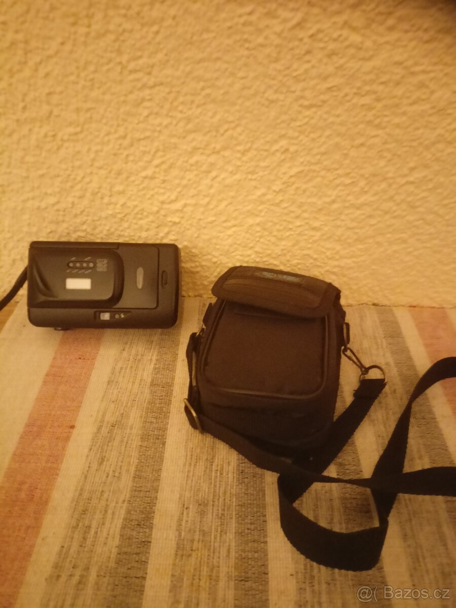 Prodám 3 fotoaparáty KODAK , ZENIT,+za990.kč1KS - 2