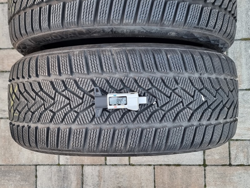 4ks zimních pneu UNIROYAL WinterExpert 225/40 R19 - 2
