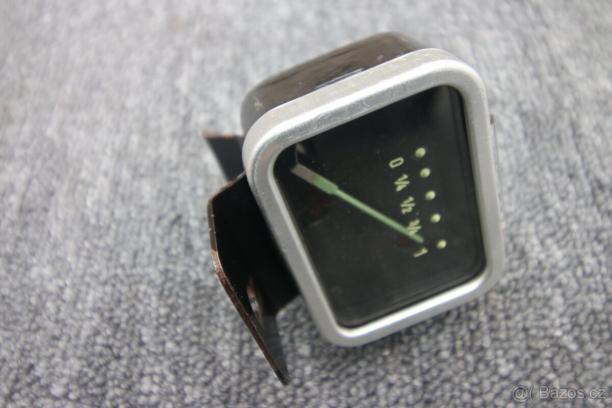 Tatra 603/1 - palivoměr - 2