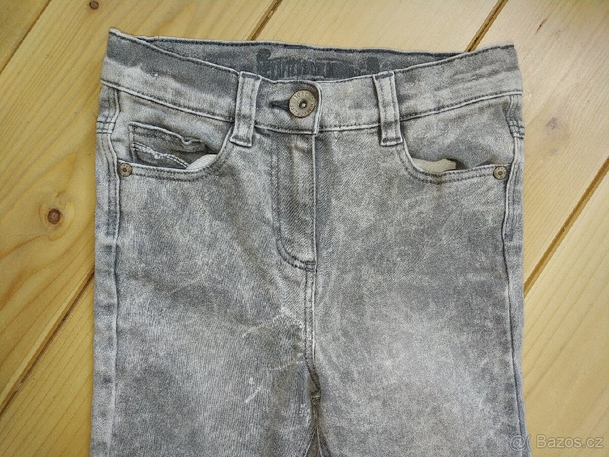 dívčí oblečení vel 128 - 2