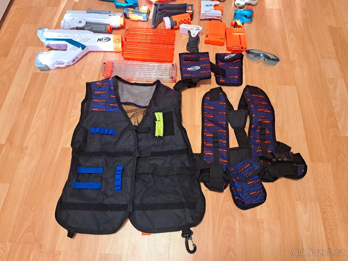 Prodám sbírku pistolí Nerf - 2