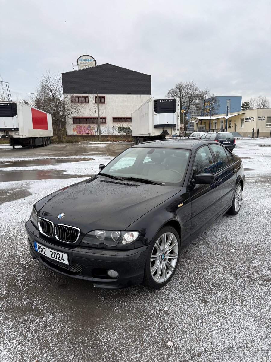 BMW E46 330XI - 2