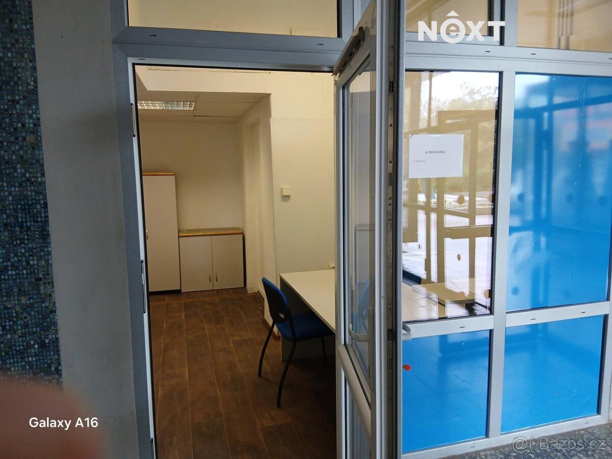 Pronájem komerční Obchodní prostory, 20㎡ - 2