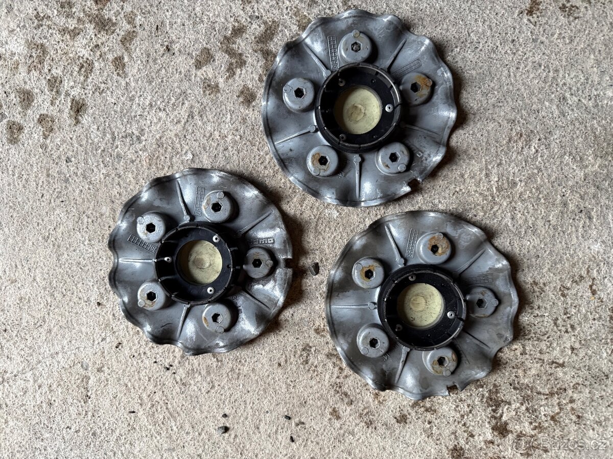 Středové krytky MOMO - 2