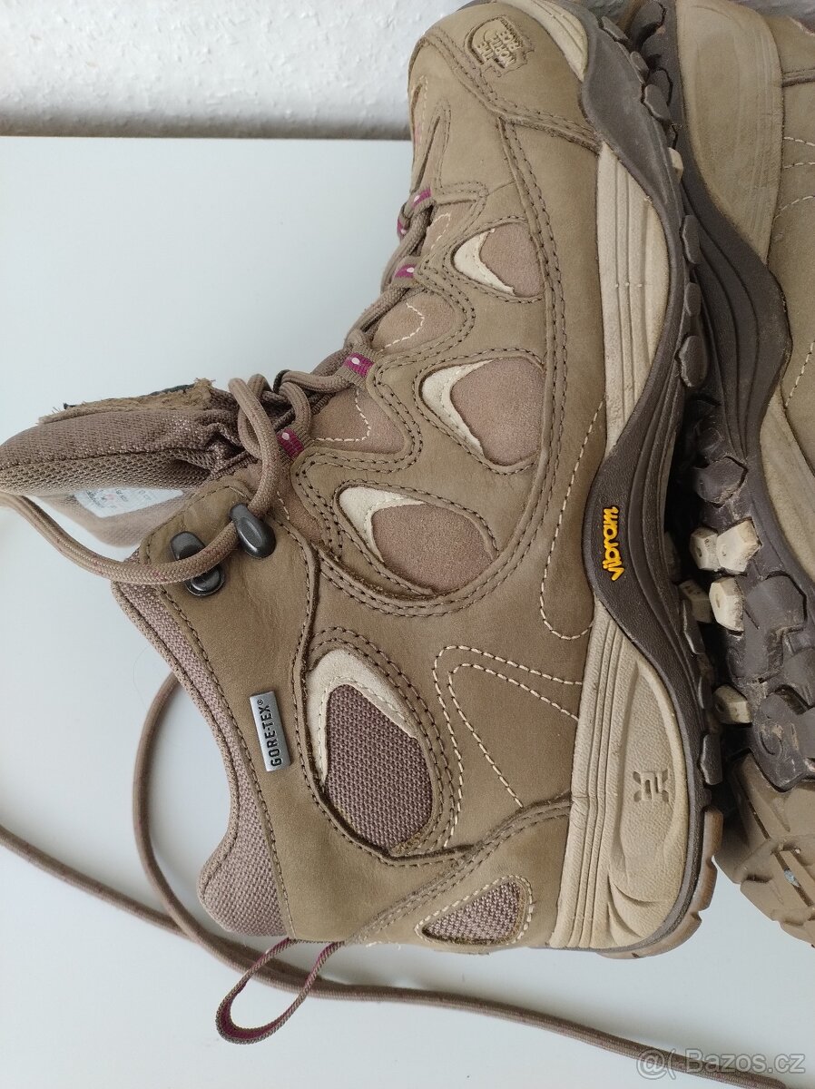 1) Outdoorové boty North Face Goretex - 2
