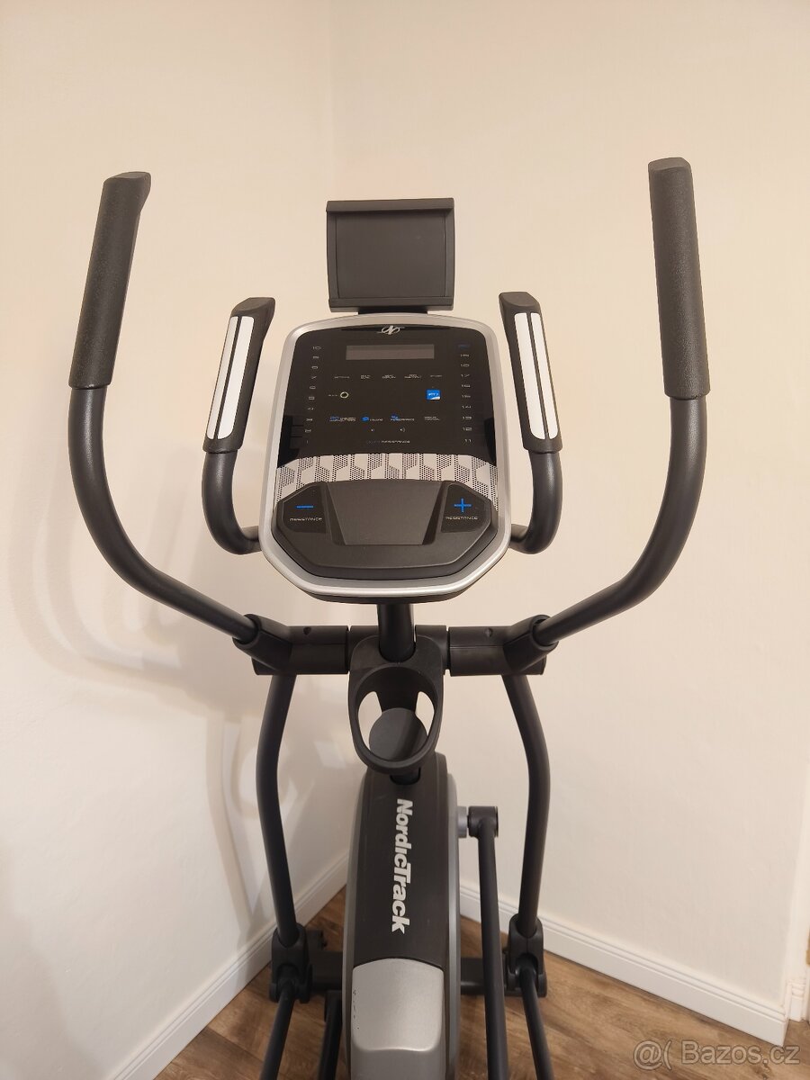 Eliptický trenažér Nordictrack C5.5 - 2