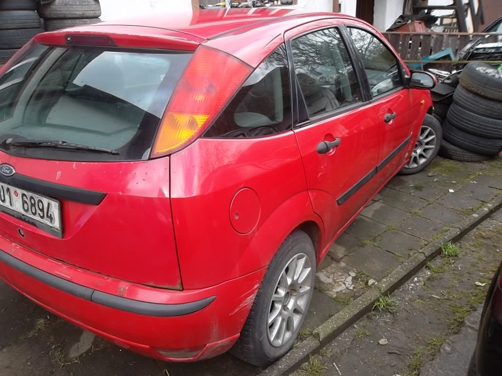 ford fokus 1.8diesel r.v.2002 stk červen 2027 - 2