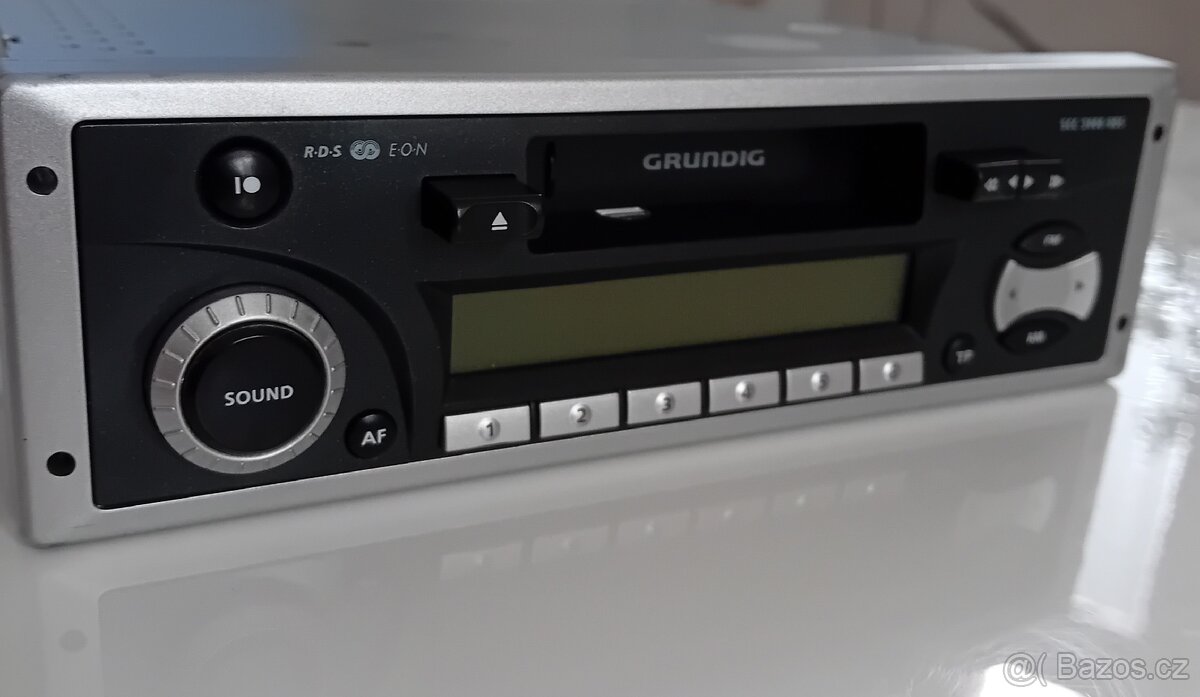 Vintage autorádio Grundig scc-2400 RDS - 2