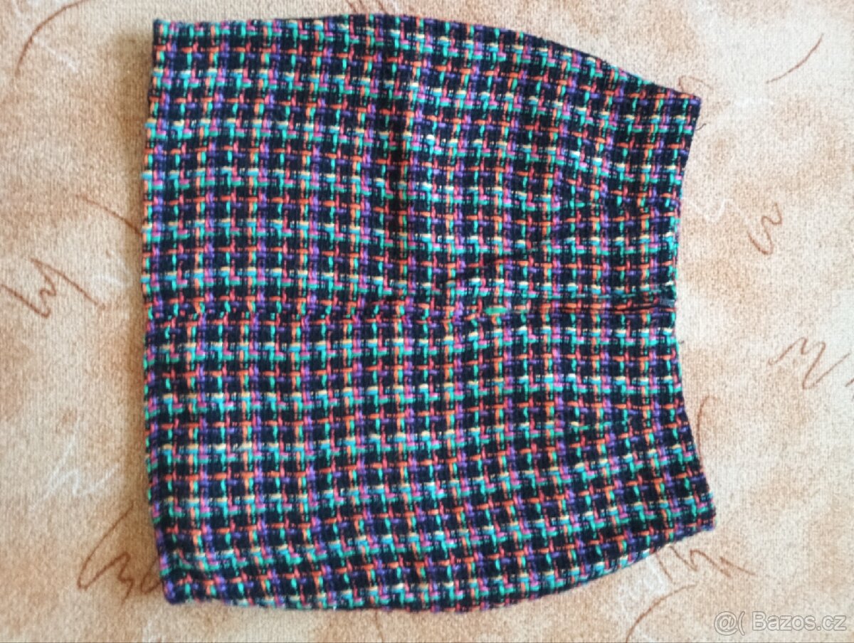 Krátká vlněná sukně vel.40 - 2