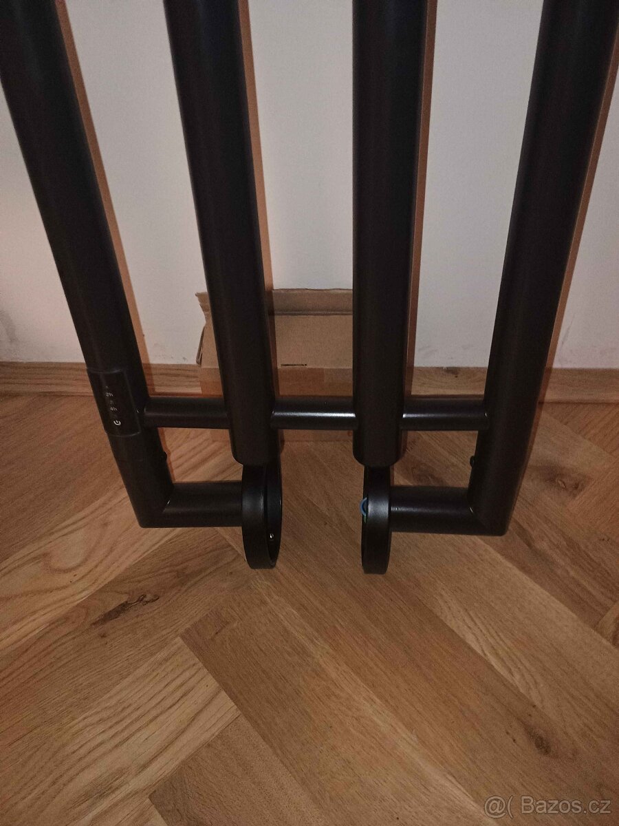 Elektrický radiátor MONA 331/1533 černý - 2