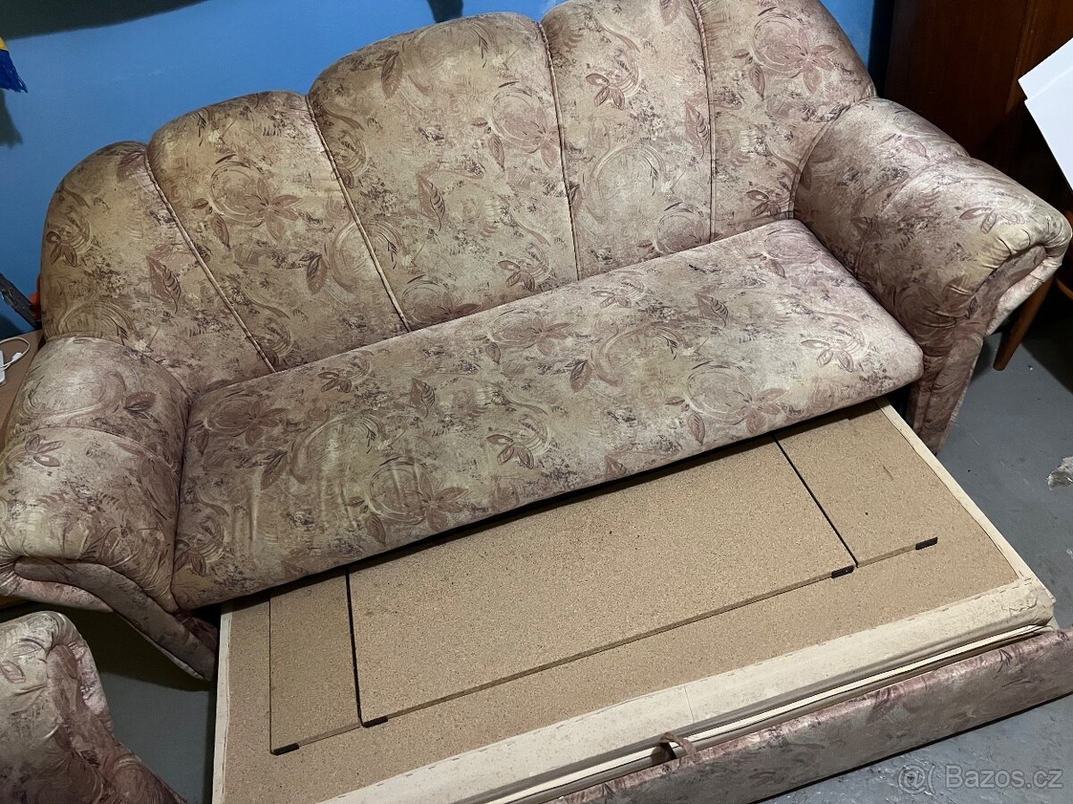 Gauč a křeslo - 2