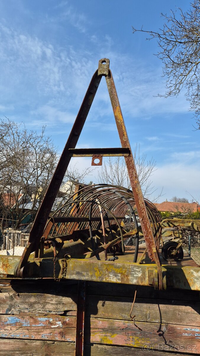 Hrabačka na seno - 2