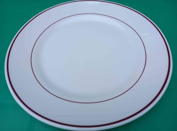 Sada talířů ,vše za 500kč - 2