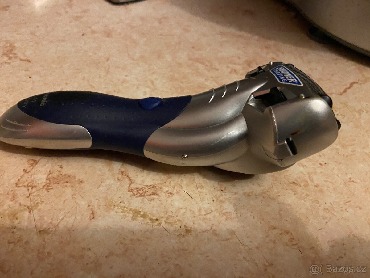 Prodám holící strojek Panasonic ES SL 41. - 2