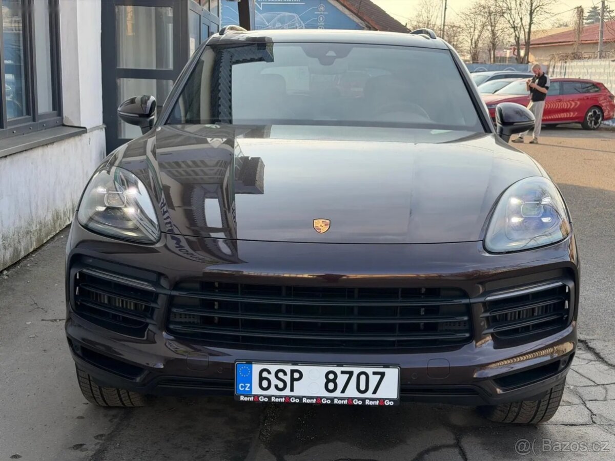 Porsche Cayenne - 2