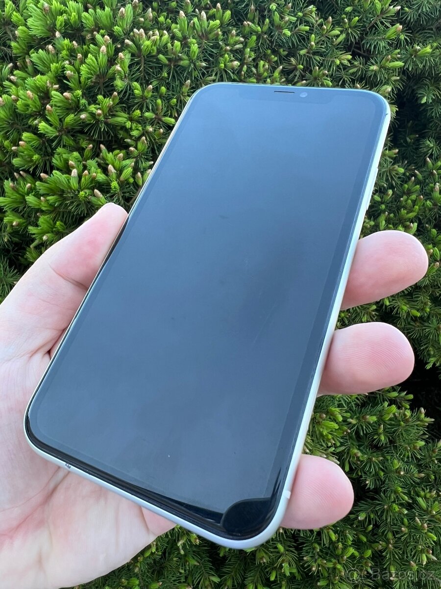 iPhone 11 64Gb…lehce poškrábaný, 100% baterie - 2