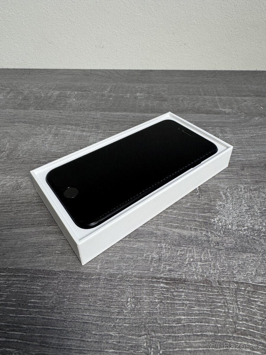IPhone SE 2020 Black 64GB - 2