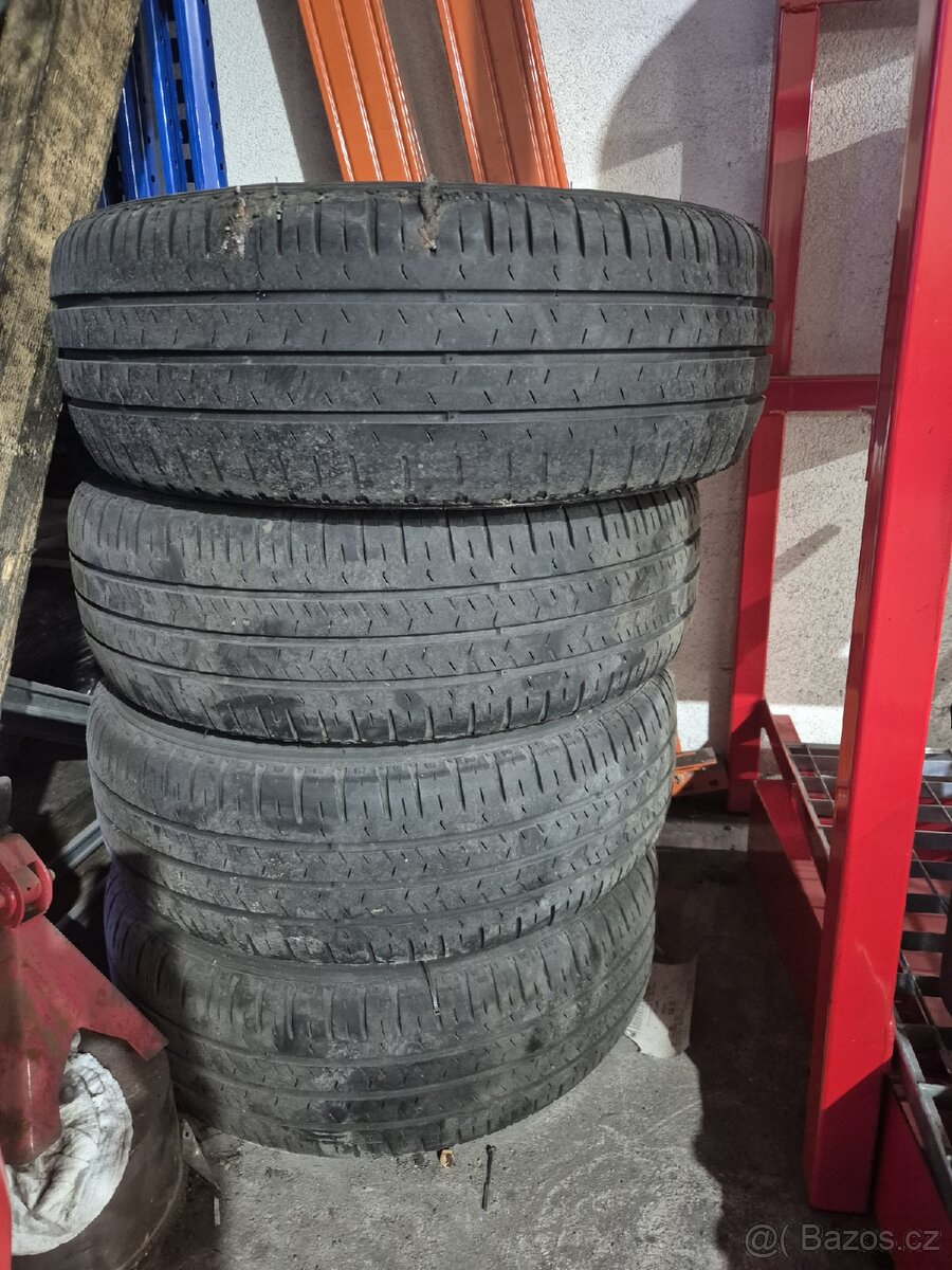 Sada kol na plecháčích 4 x 215/65 R16 VW T5 - 2