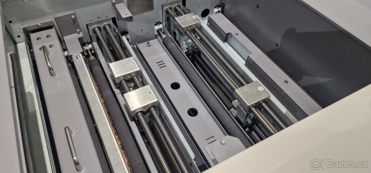 Uchida Aerocut one rezaci stroj - 2