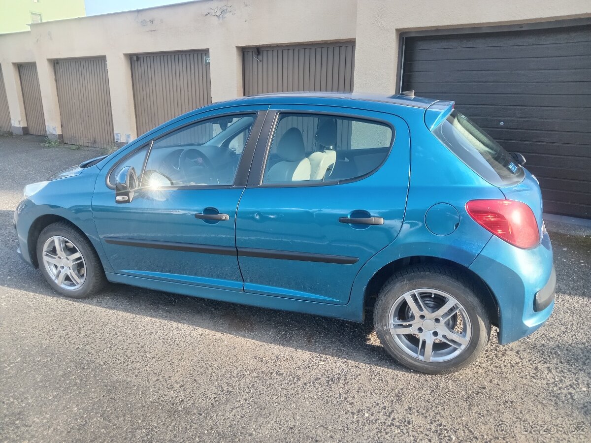Peugeot - 2