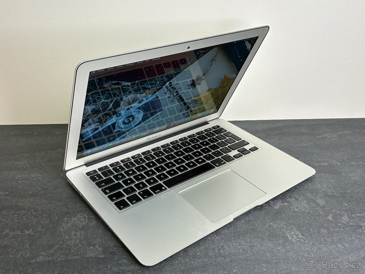 MacBook Air 13'' 2017 / i5 / 8GB RAM / 128GB SSD - DPH - 2
