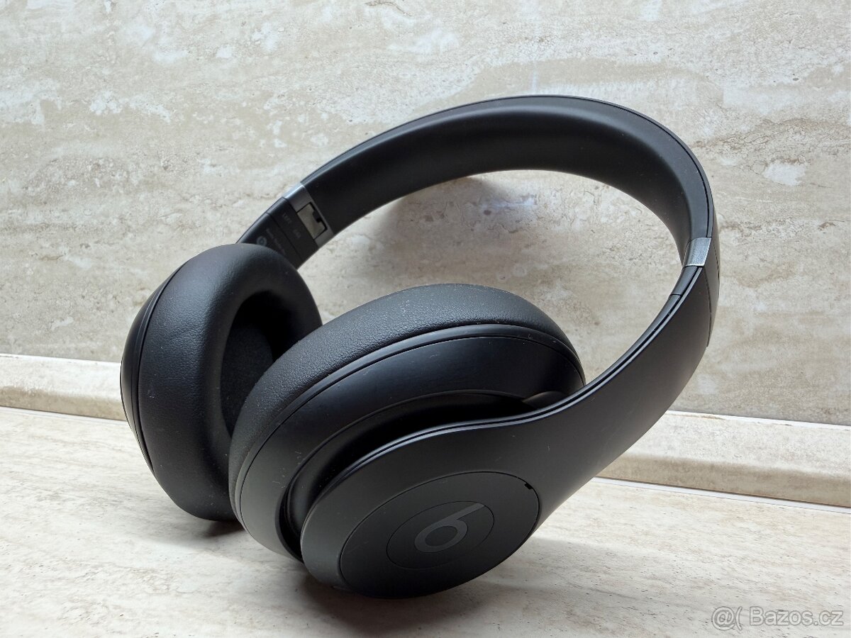 Beats Studio Pro Black - 2