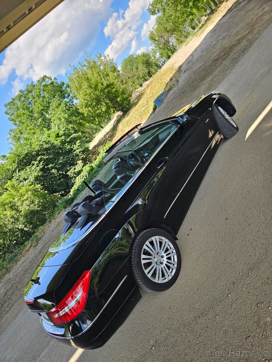 mercedes e200cgi cabrio automat 08/2010 - 2